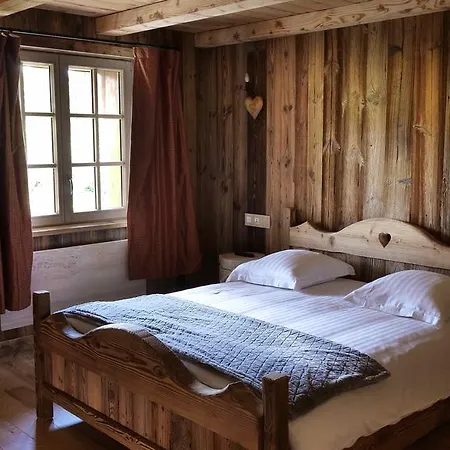 Le Tillau 酒店 Les Verrières-de-Joux